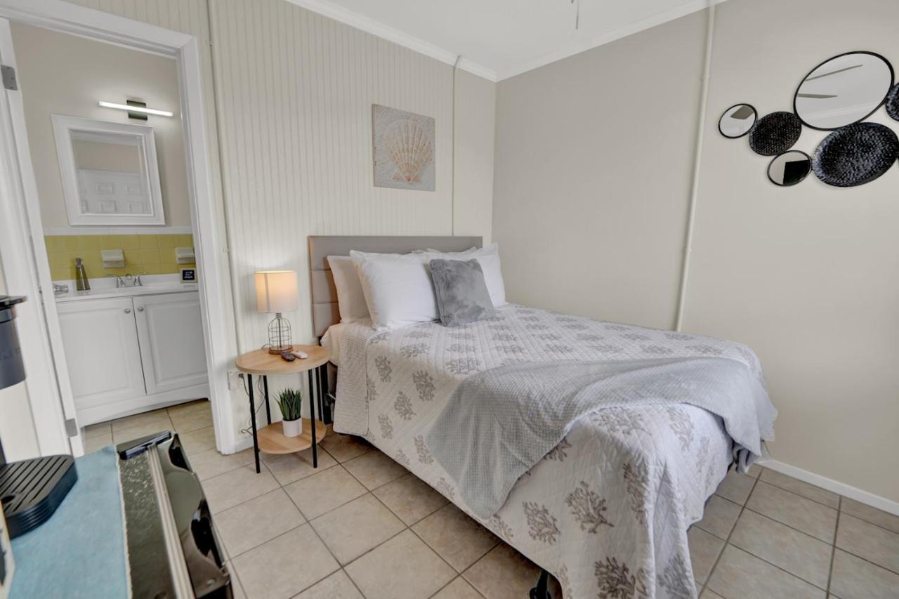 Sea Foam Suites Lower Grand Lagoon Ngoại thất bức ảnh